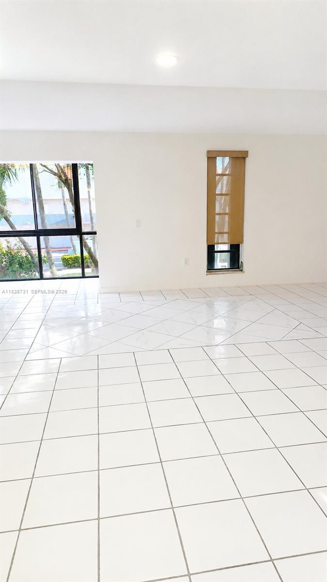 3862 NE 171st St #B, North Miami Beach FL 33160