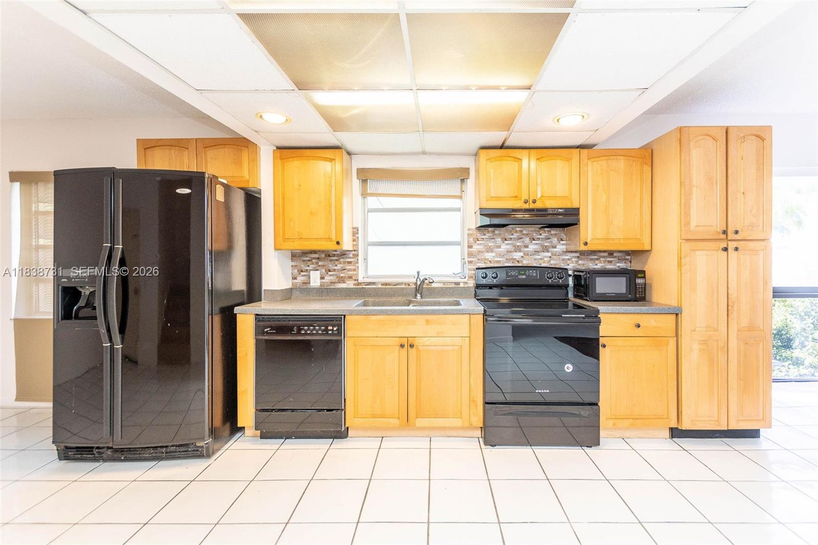 3862 NE 171st St #B, North Miami Beach FL 33160