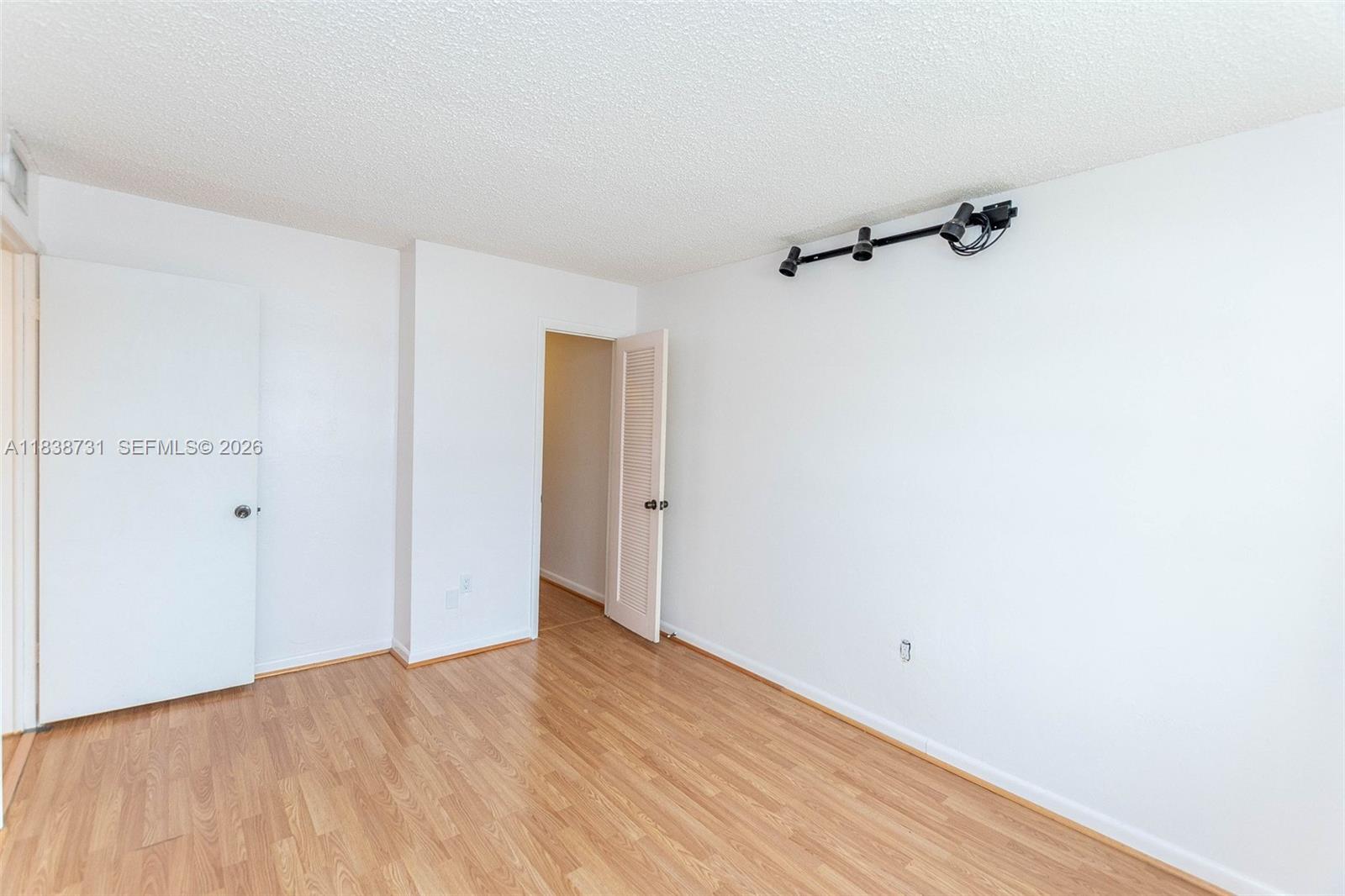3862 NE 171st St #B, North Miami Beach FL 33160