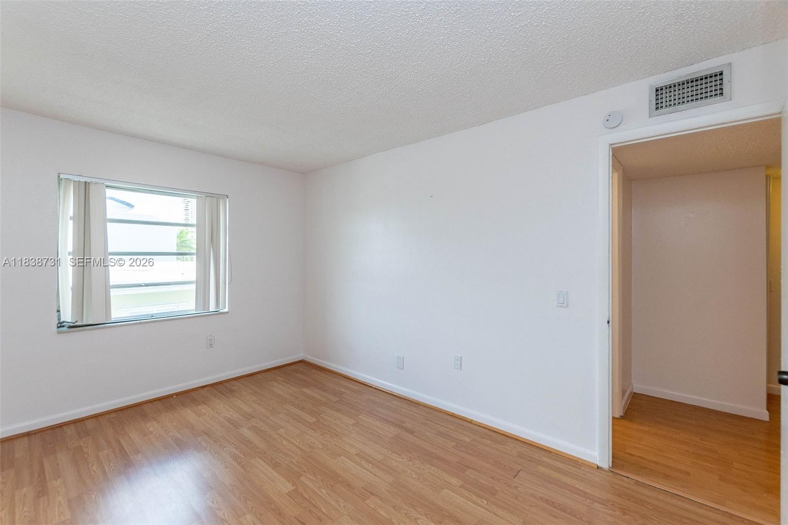 3862 NE 171st St #B, North Miami Beach FL 33160