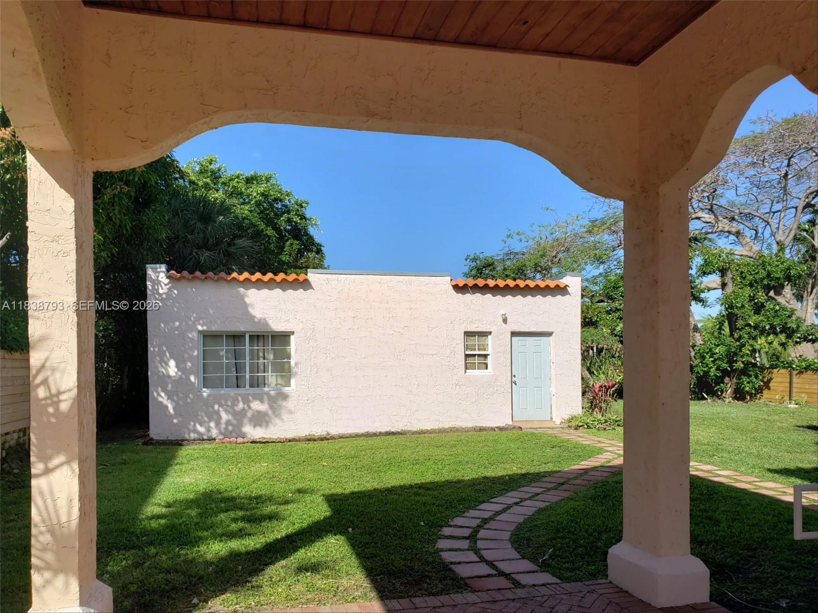 3124 Prairie Ave, Miami Beach FL 33140