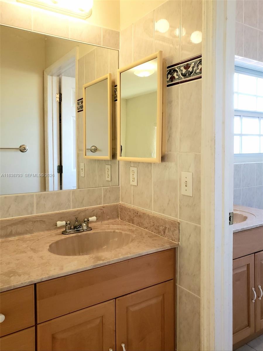 3124 Prairie Ave, Miami Beach FL 33140