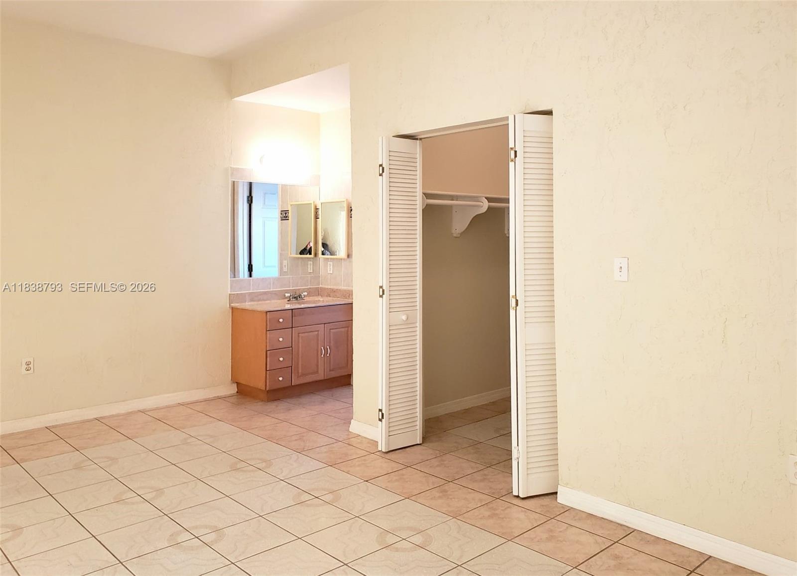 3124 Prairie Ave, Miami Beach FL 33140
