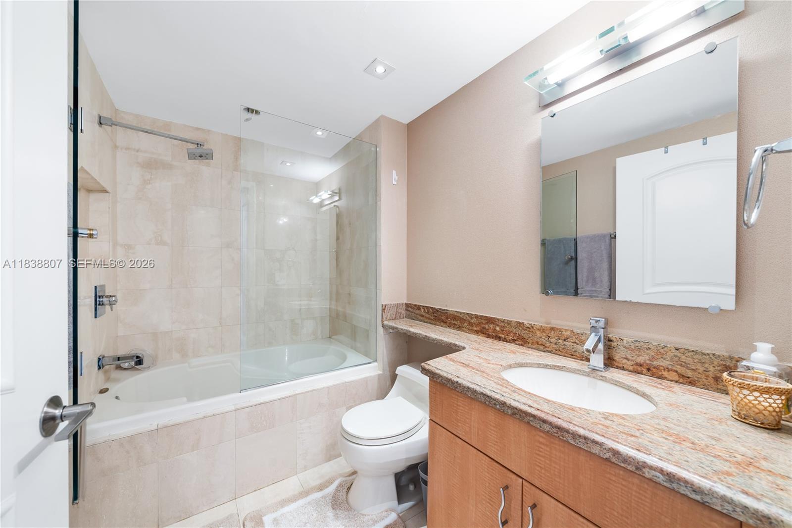2000 Island Blvd #2409, Aventura FL 33160