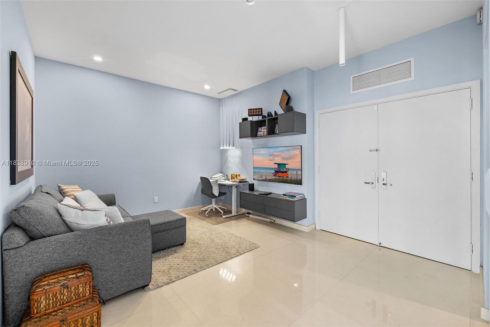1331 Brickell Bay Dr #2909, Miami FL 33131
