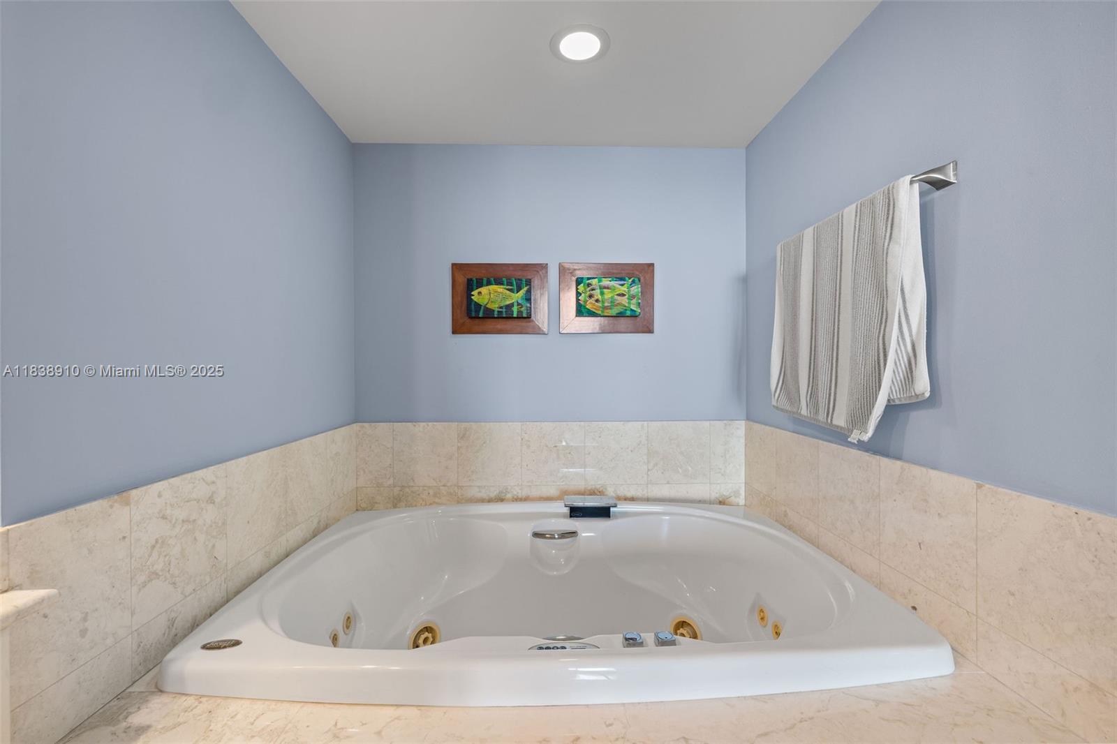 1331 Brickell Bay Dr #2909, Miami FL 33131