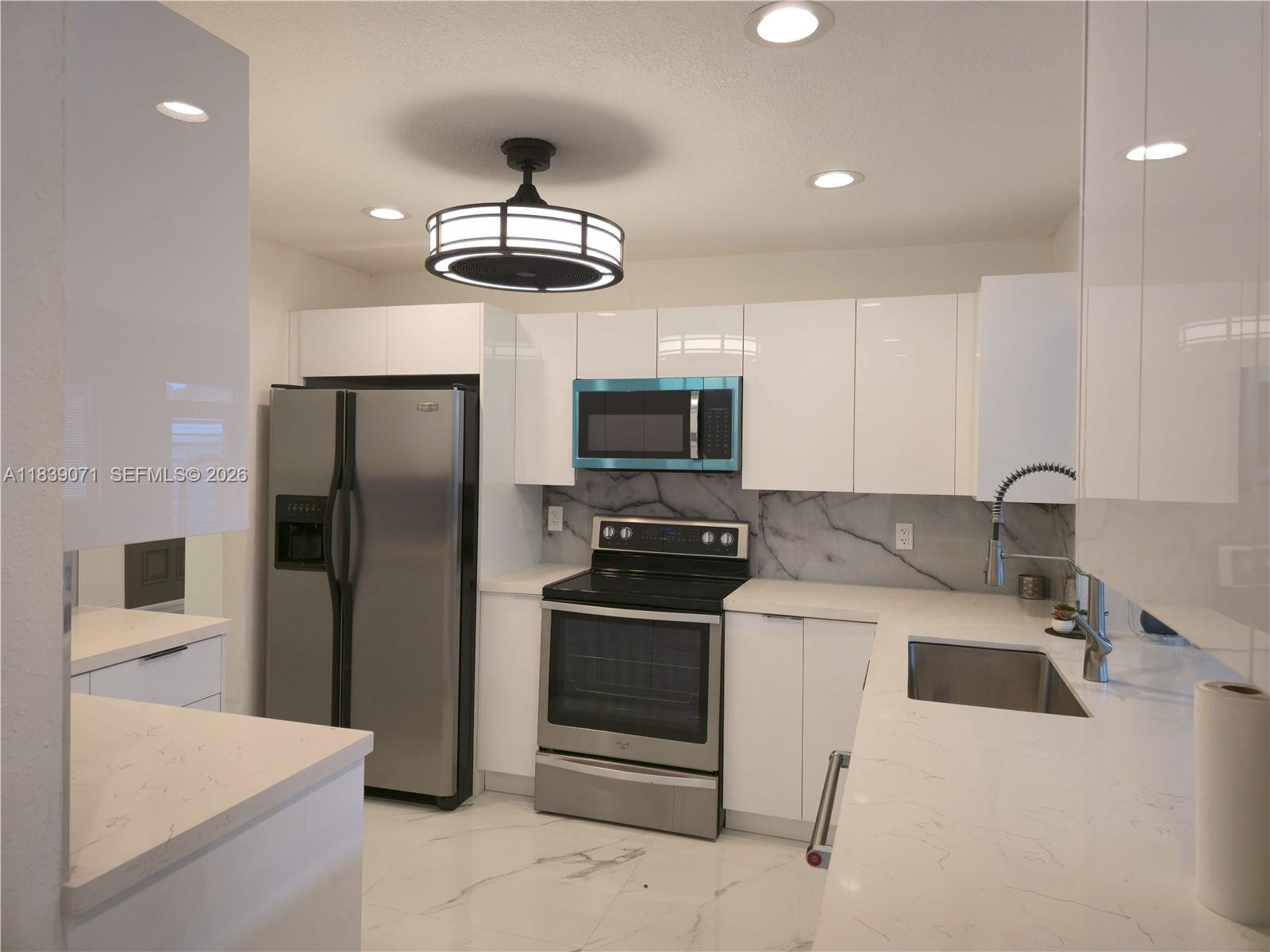 1141 SW 8th Ter, Fort Lauderdale FL 33315