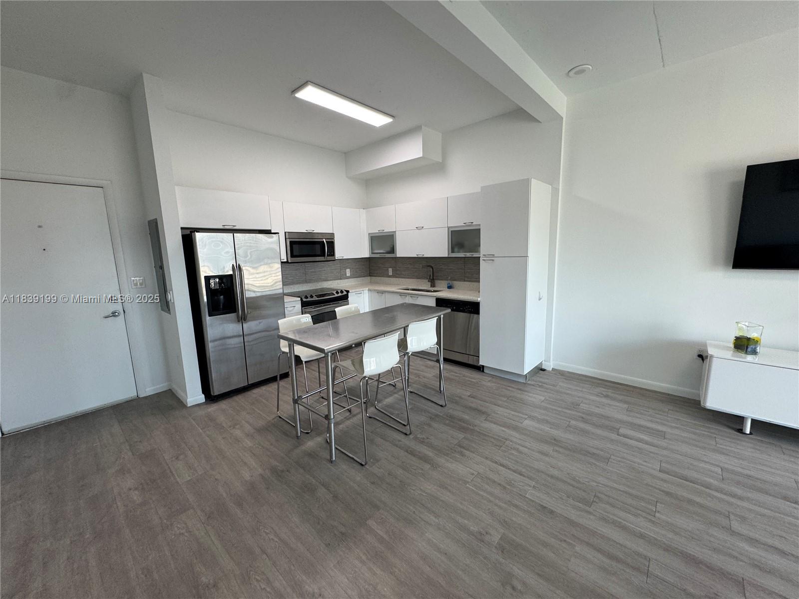 234 NE 3rd St #905, Miami FL 33132