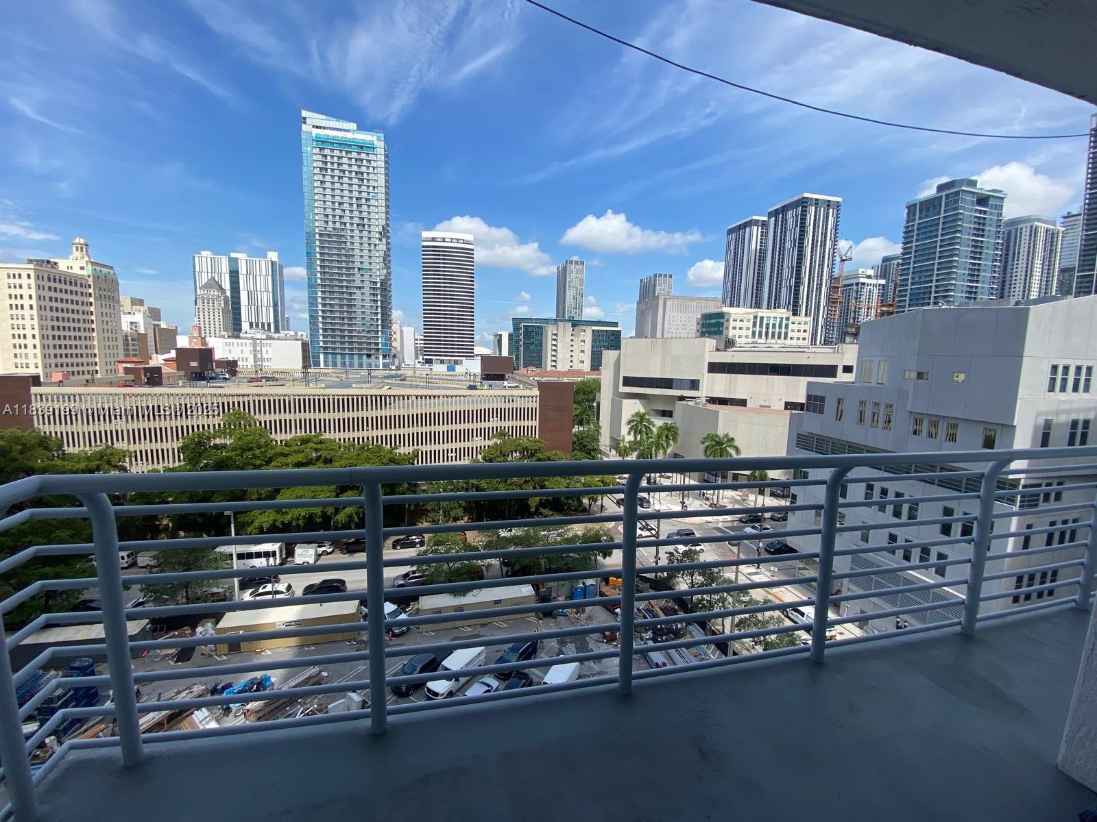 234 NE 3rd St #905, Miami FL 33132