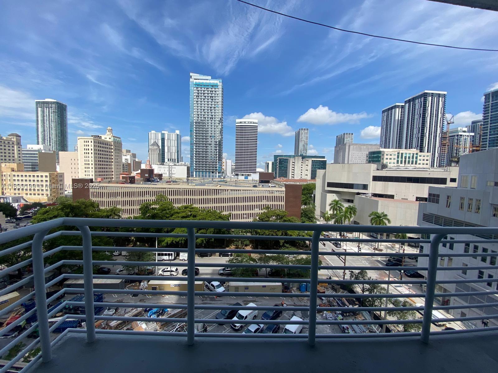 234 NE 3rd St #905, Miami FL 33132