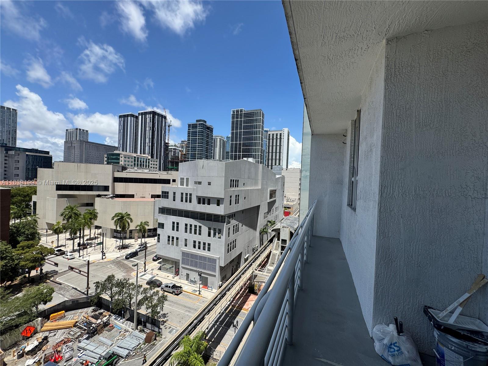 234 NE 3rd St #905, Miami FL 33132