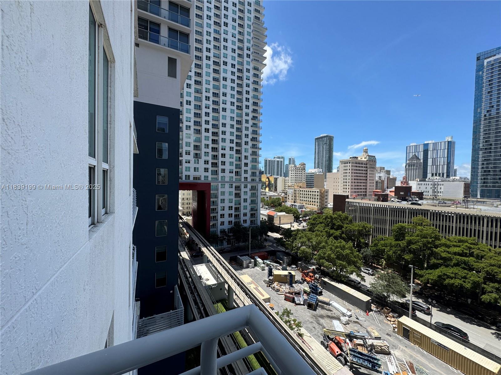 234 NE 3rd St #905, Miami FL 33132