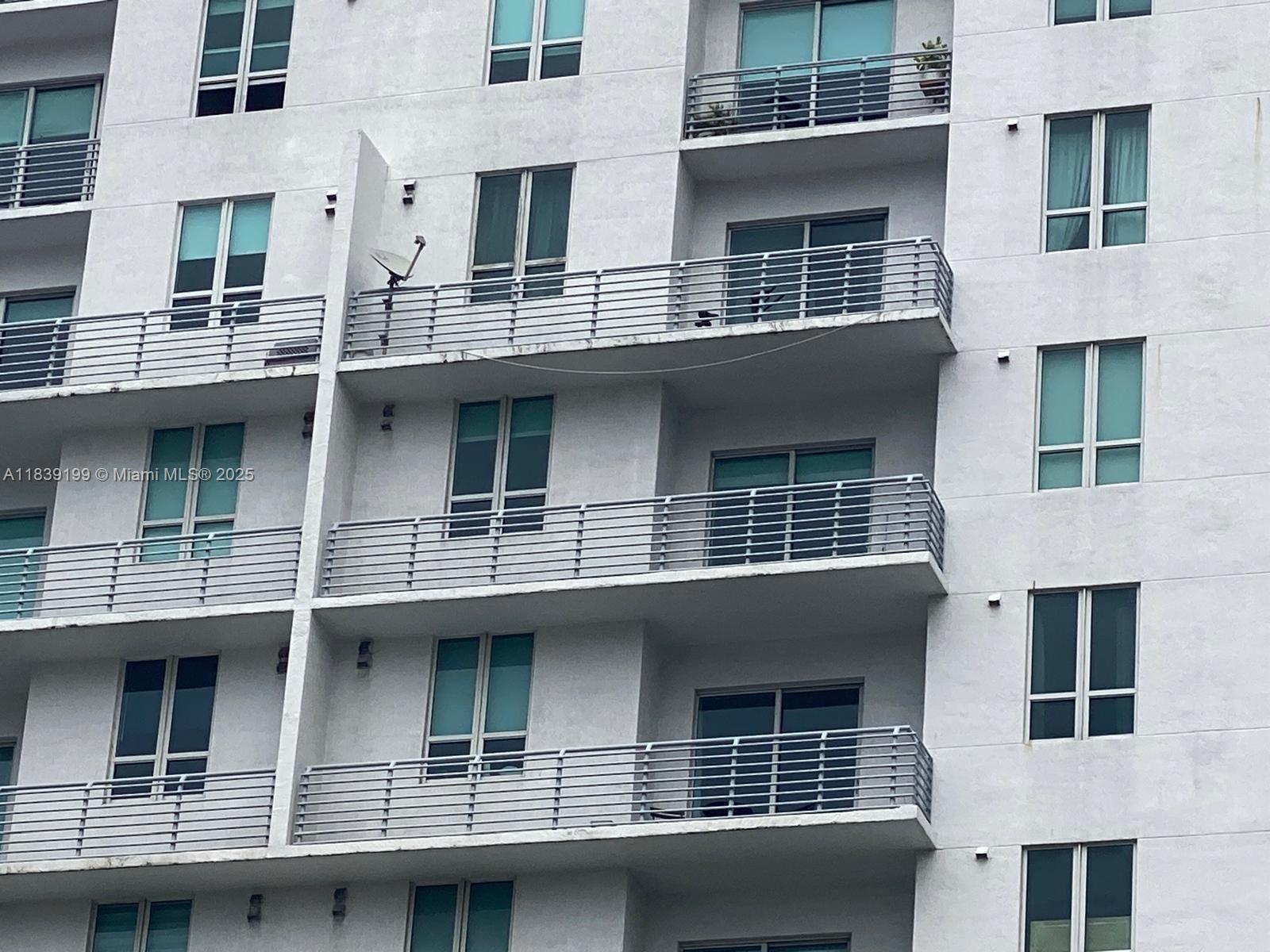 234 NE 3rd St #905, Miami FL 33132