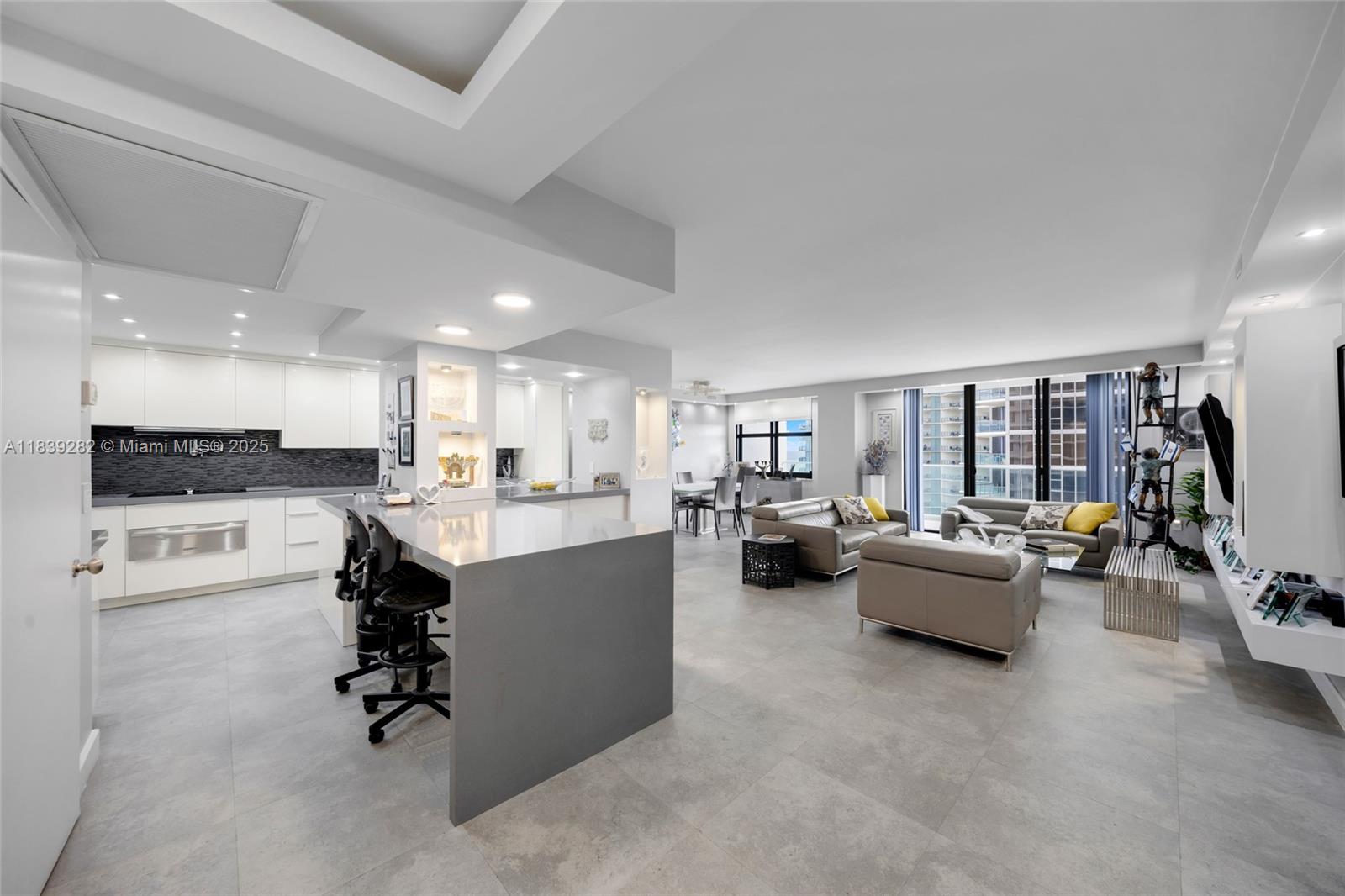 9801 Collins Ave #16U, Bal Harbour FL 33154