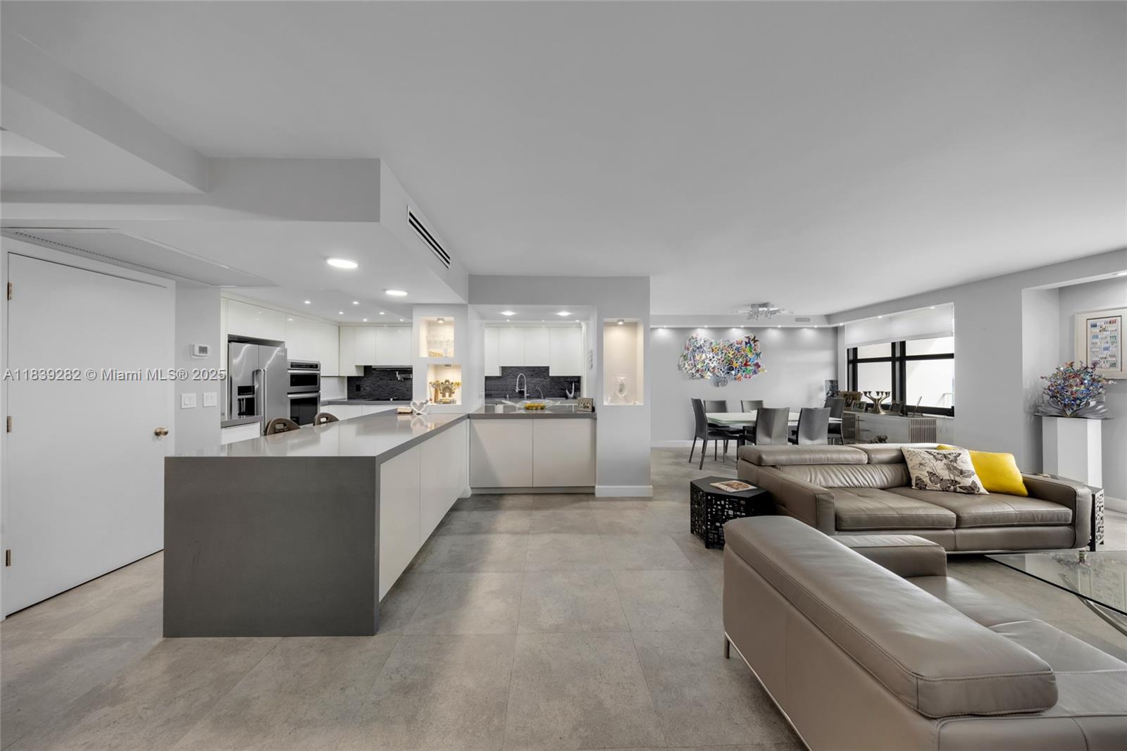 9801 Collins Ave #16U, Bal Harbour FL 33154