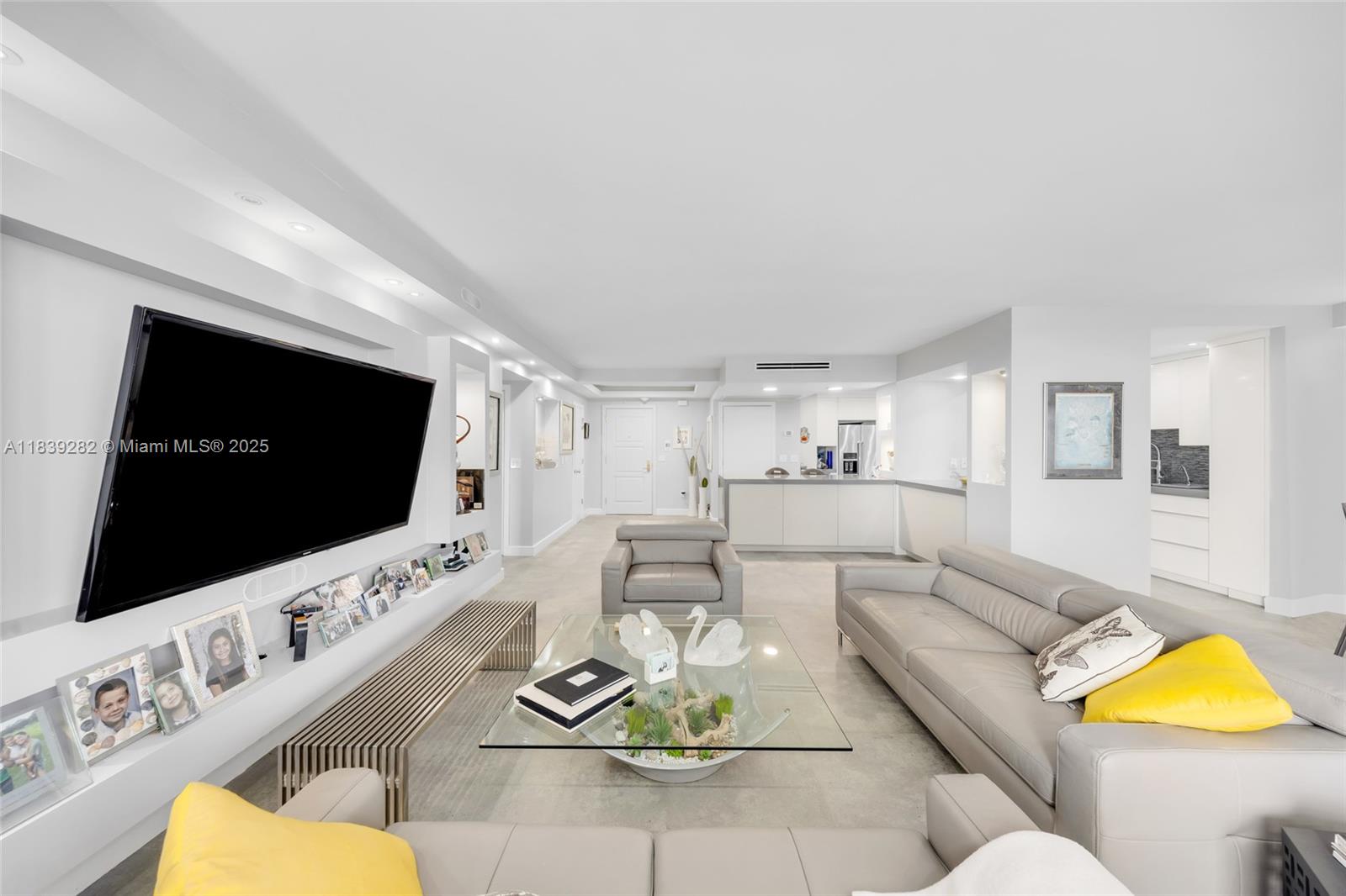 9801 Collins Ave #16U, Bal Harbour FL 33154