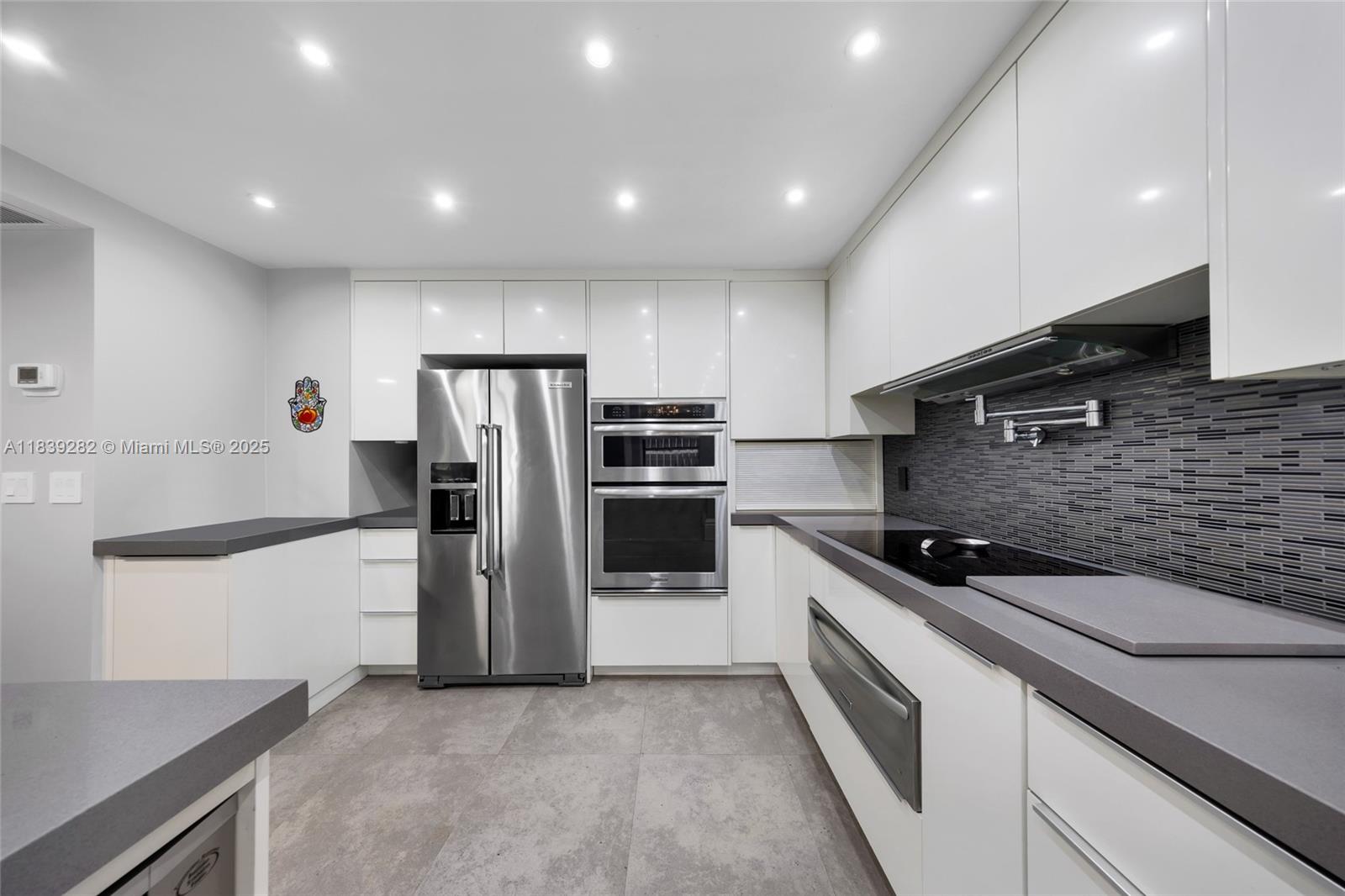 9801 Collins Ave #16U, Bal Harbour FL 33154