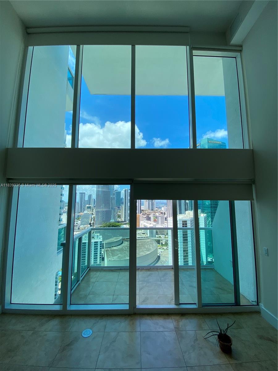 41 SE 5th St #1803, Miami FL 33131