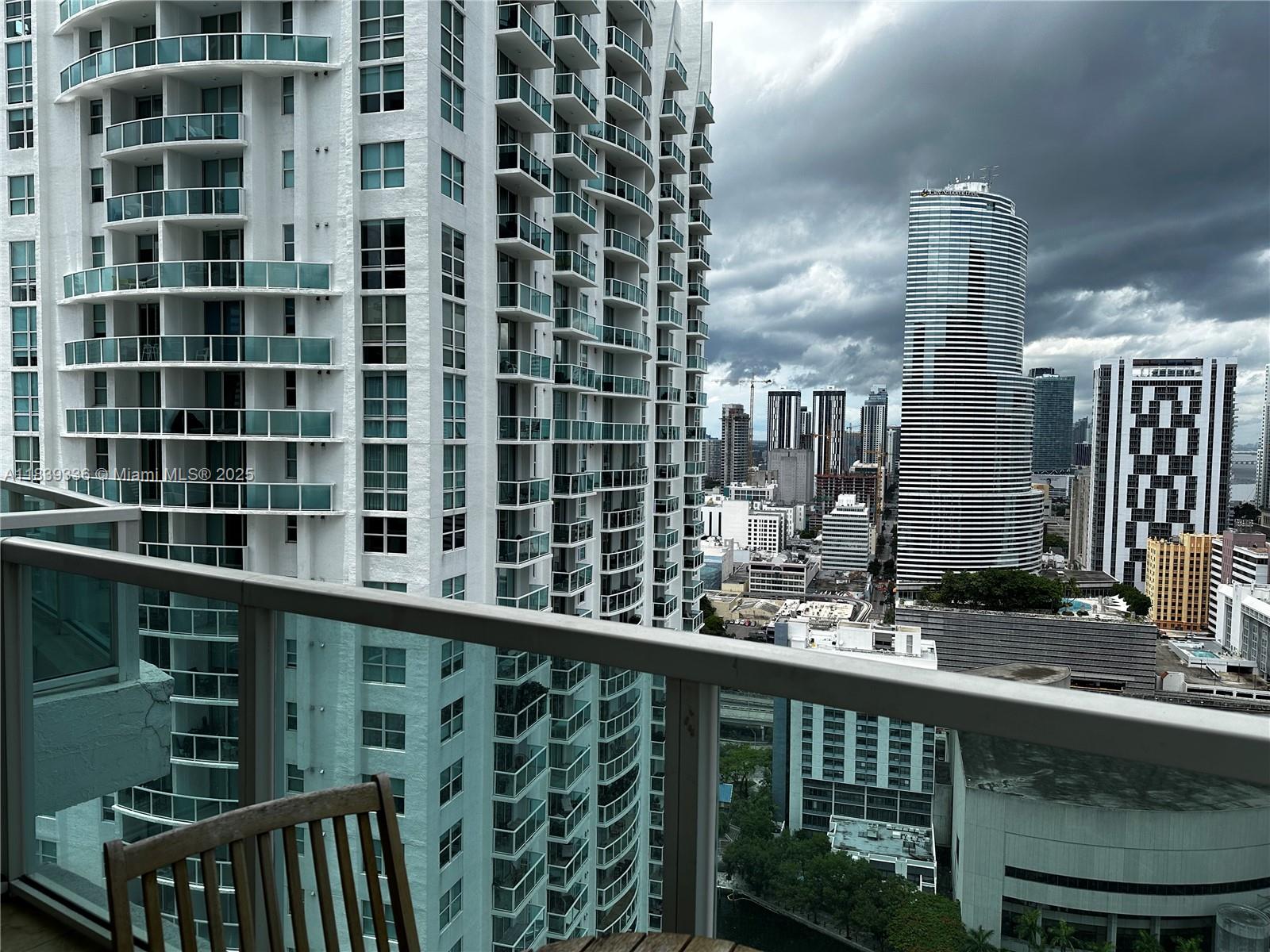 41 SE 5th St #1803, Miami FL 33131