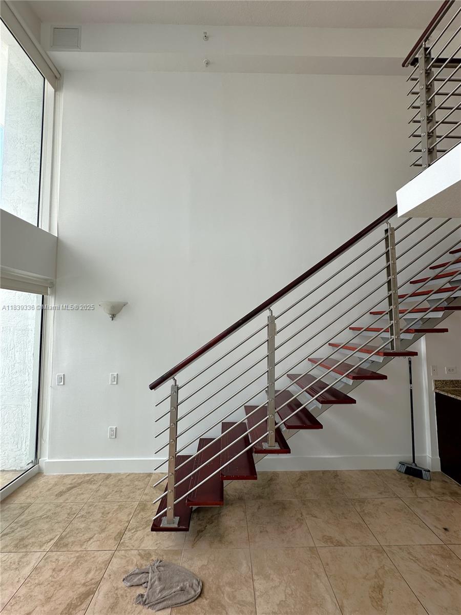 41 SE 5th St #1803, Miami FL 33131
