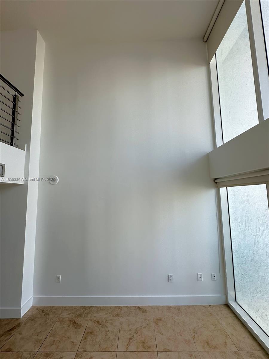 41 SE 5th St #1803, Miami FL 33131
