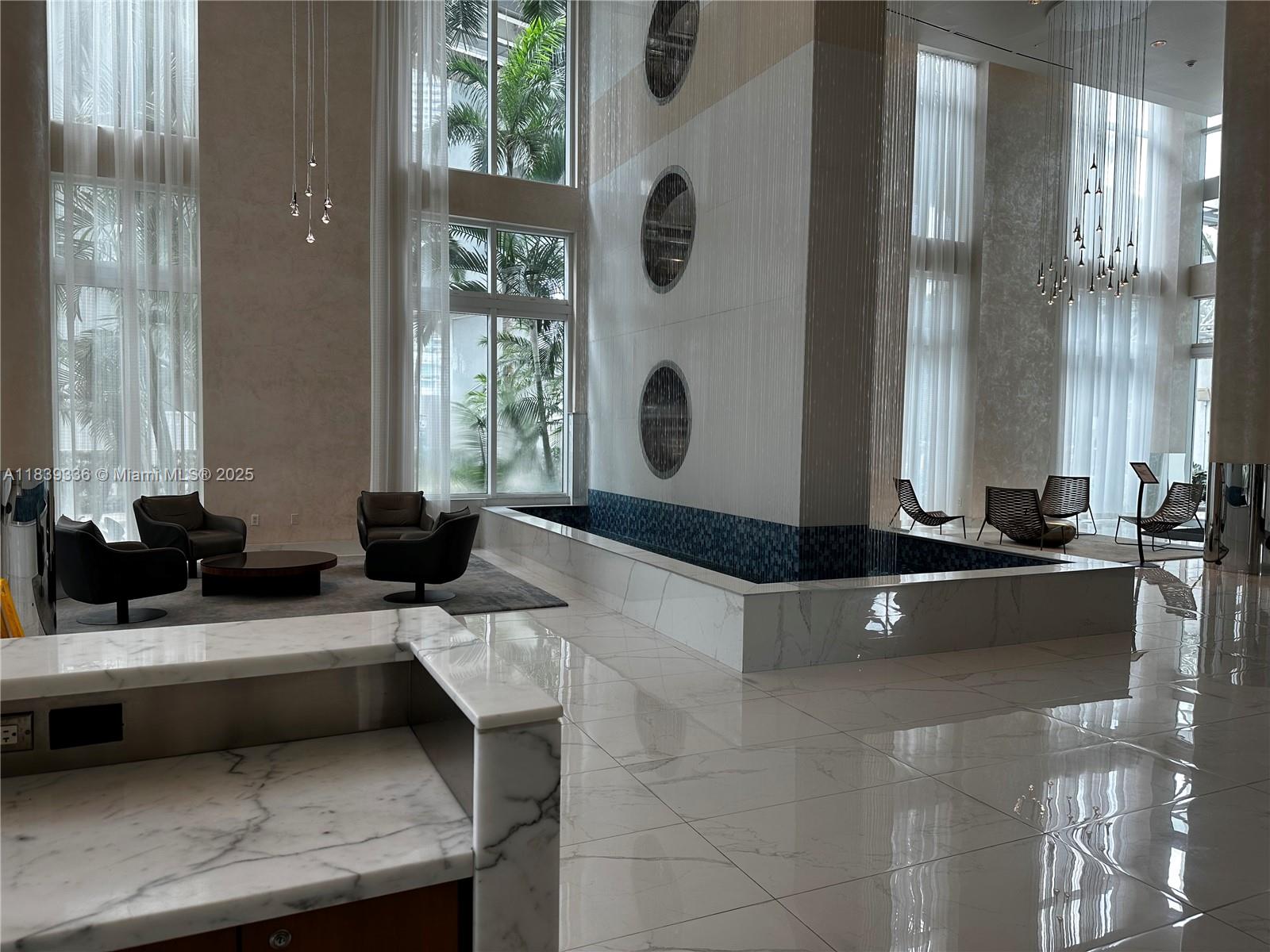 41 SE 5th St #1803, Miami FL 33131