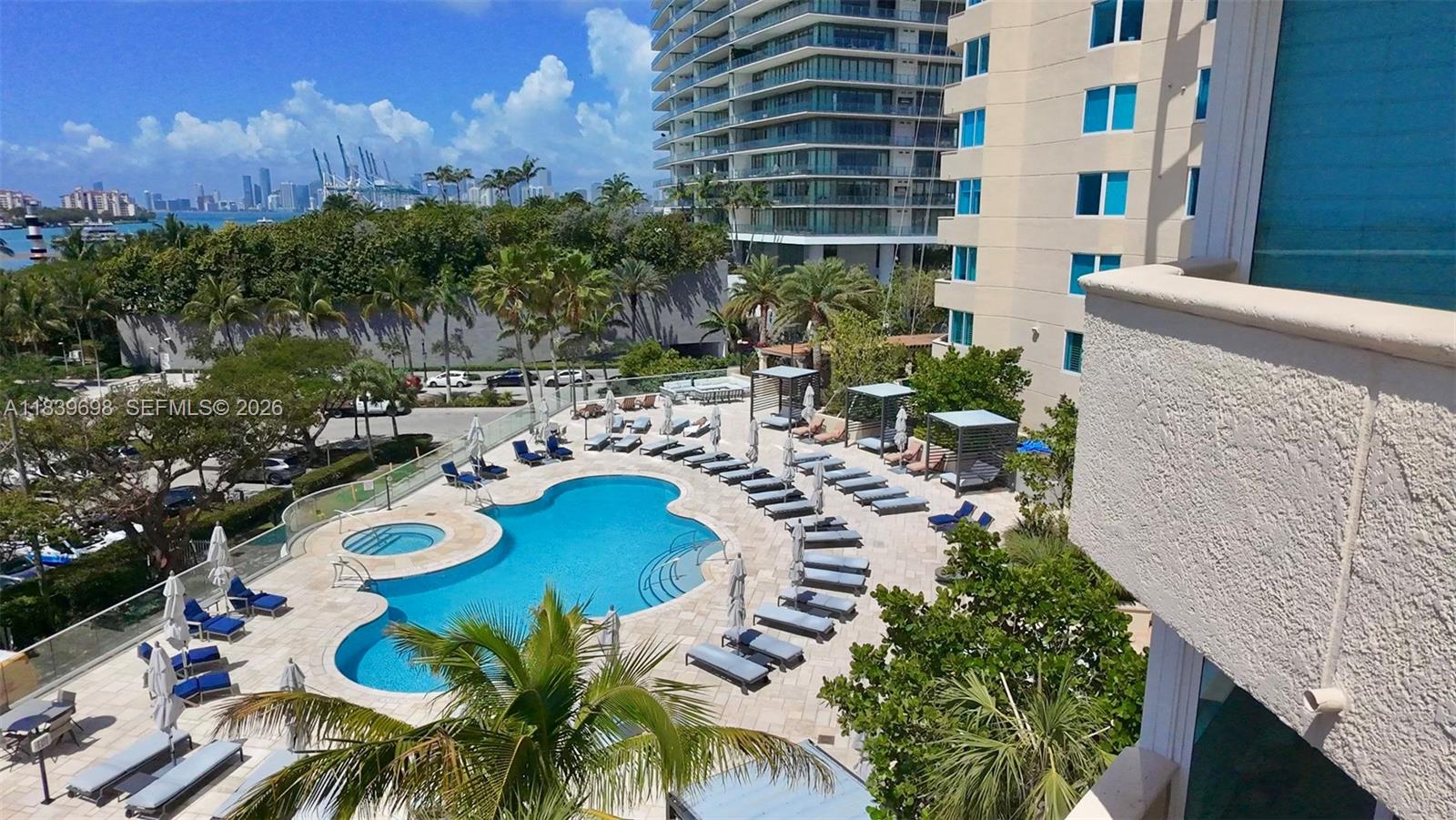 300 S Pointe Dr #501, Miami Beach FL 33139