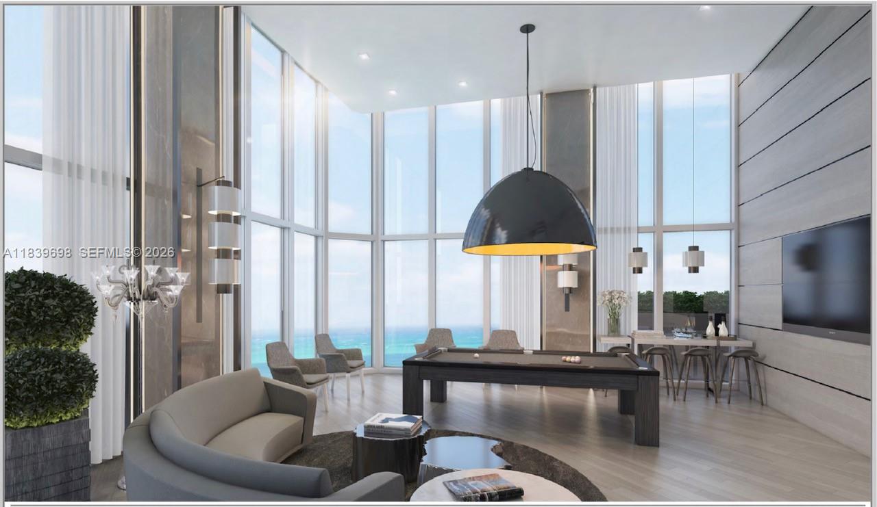 300 S Pointe Dr #501, Miami Beach FL 33139