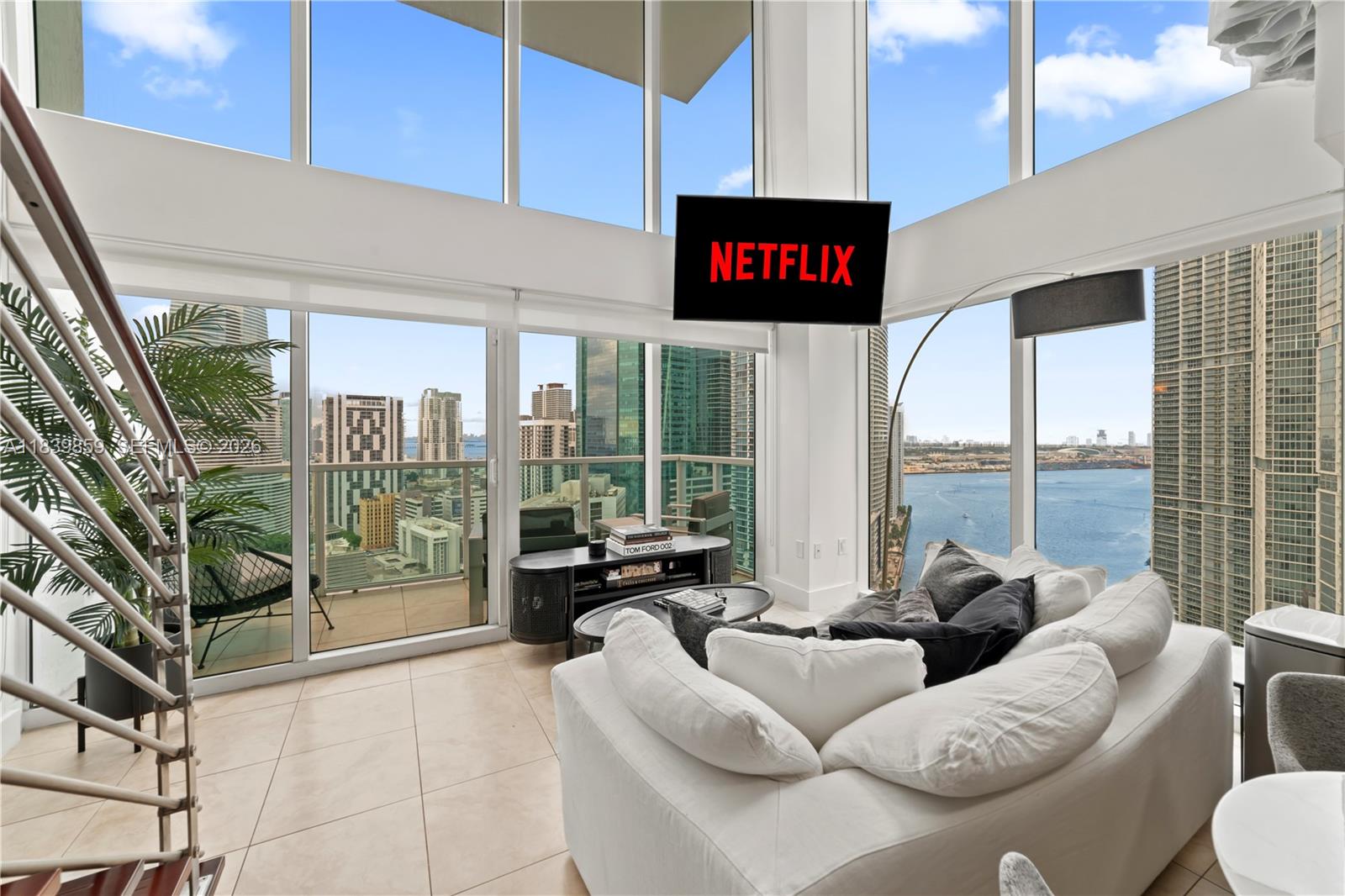 41 SE 5th St #1901, Miami FL 33131