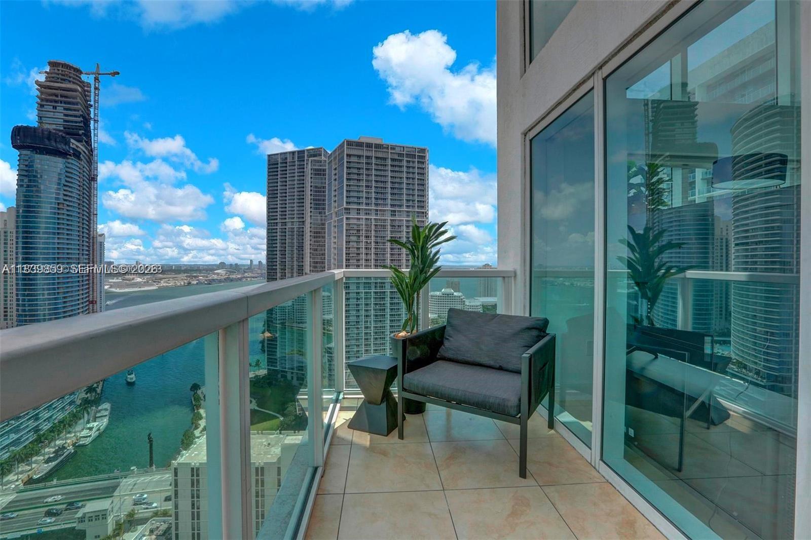41 SE 5th St #1901, Miami FL 33131