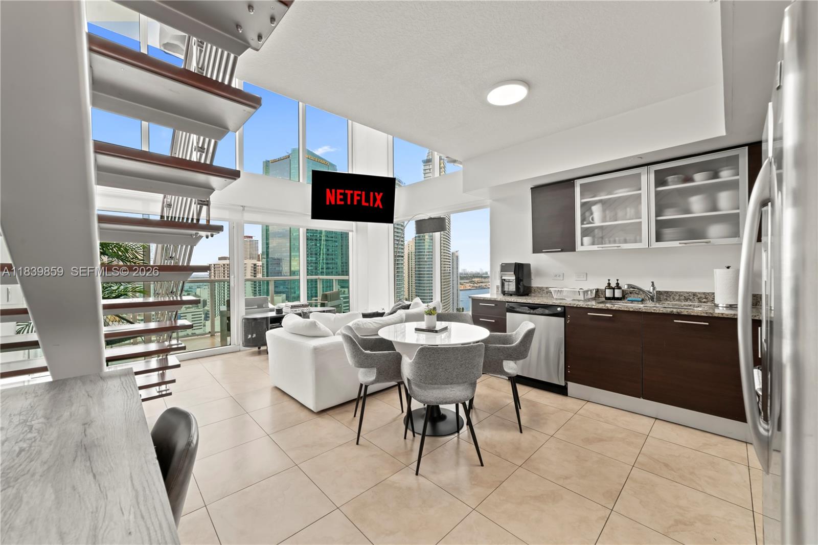 41 SE 5th St #1901, Miami FL 33131
