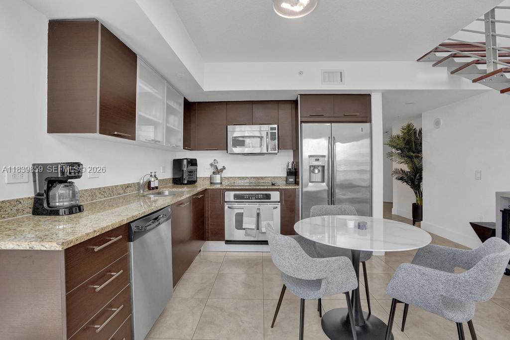 41 SE 5th St #1901, Miami FL 33131