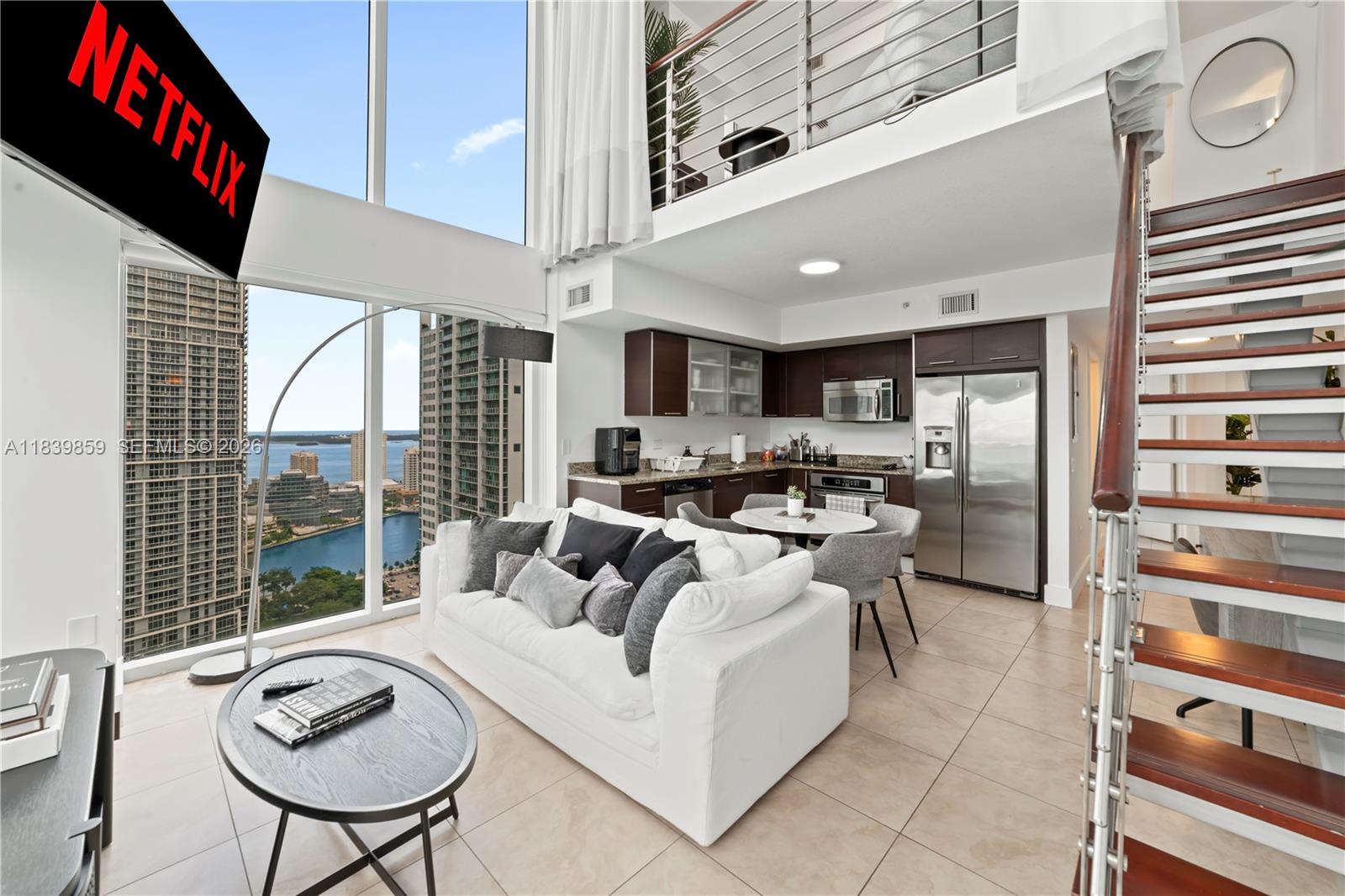 41 SE 5th St #1901, Miami FL 33131