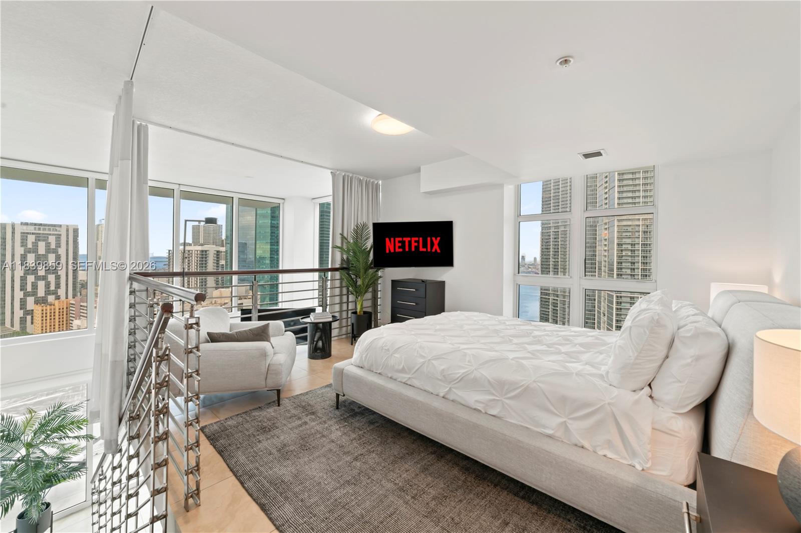 41 SE 5th St #1901, Miami FL 33131