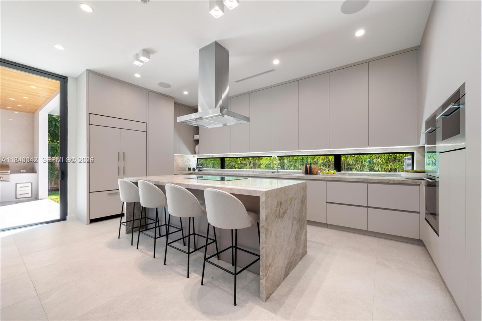 7965 SW 53rd Ave, Miami FL 33143