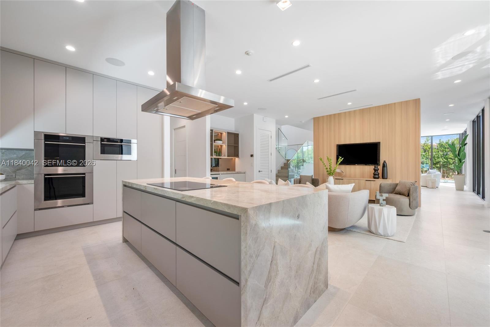 7965 SW 53rd Ave, Miami FL 33143