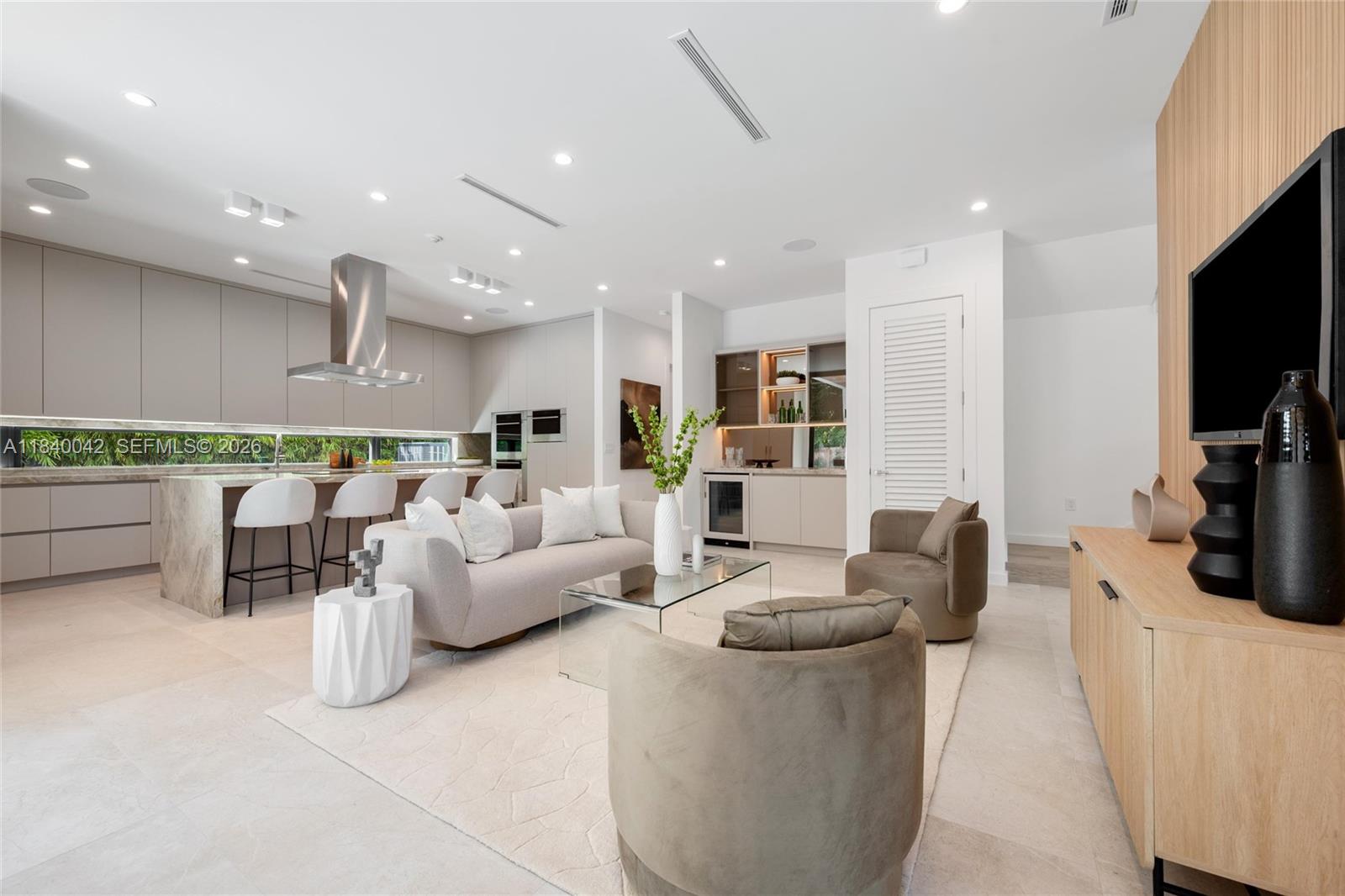 7965 SW 53rd Ave, Miami FL 33143