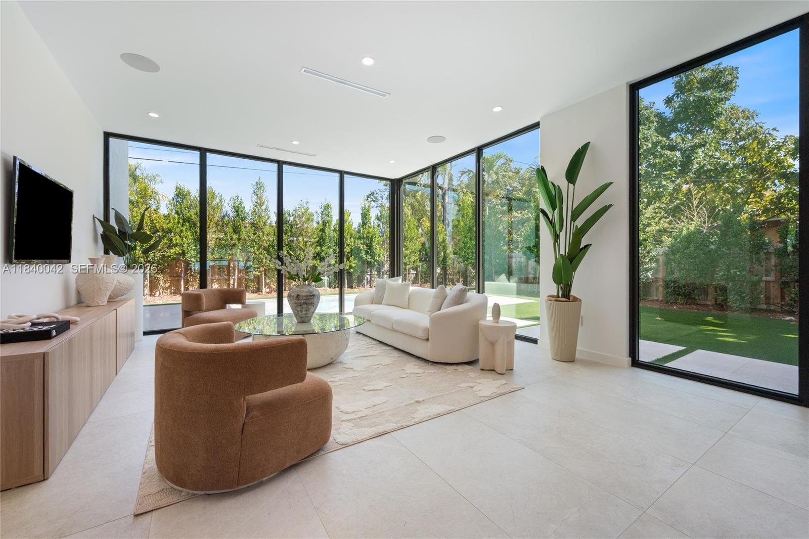 7965 SW 53rd Ave, Miami FL 33143