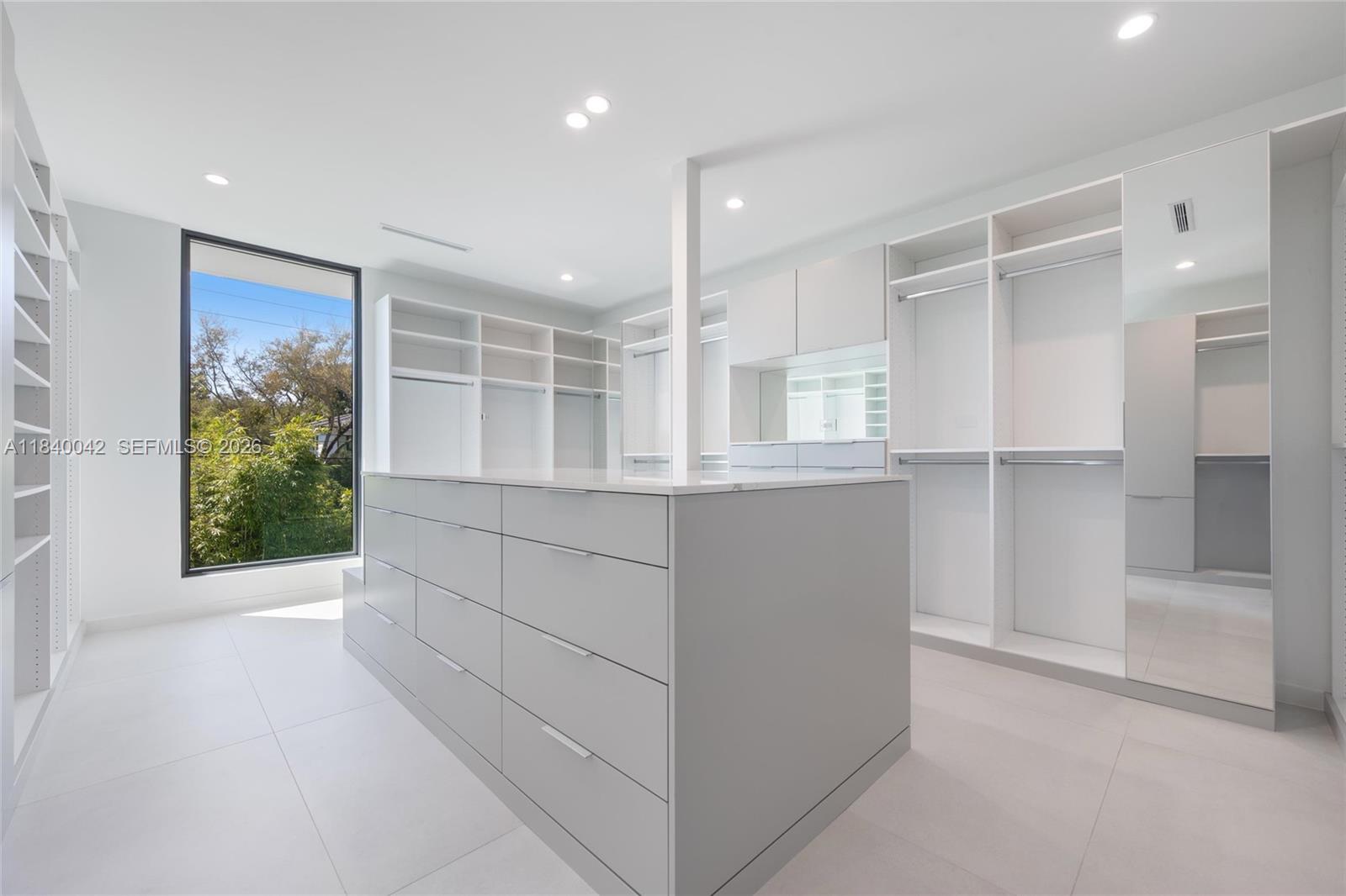 7965 SW 53rd Ave, Miami FL 33143