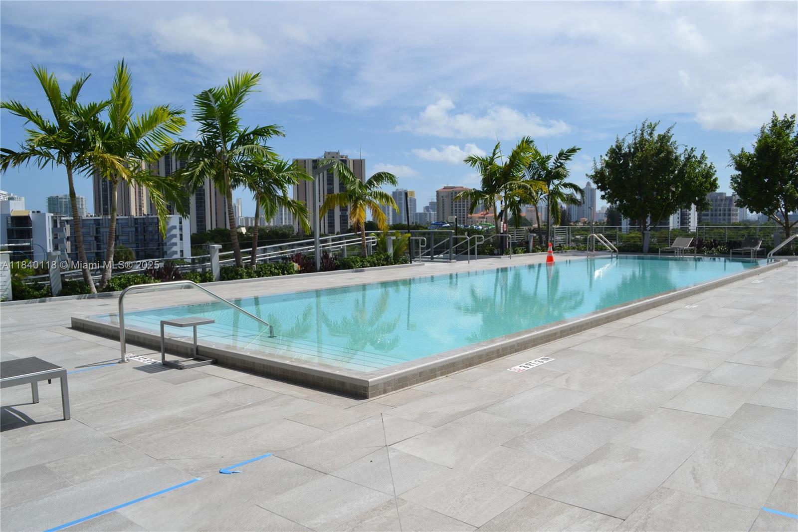 2960 NE 207th St #1204, Aventura FL 33180