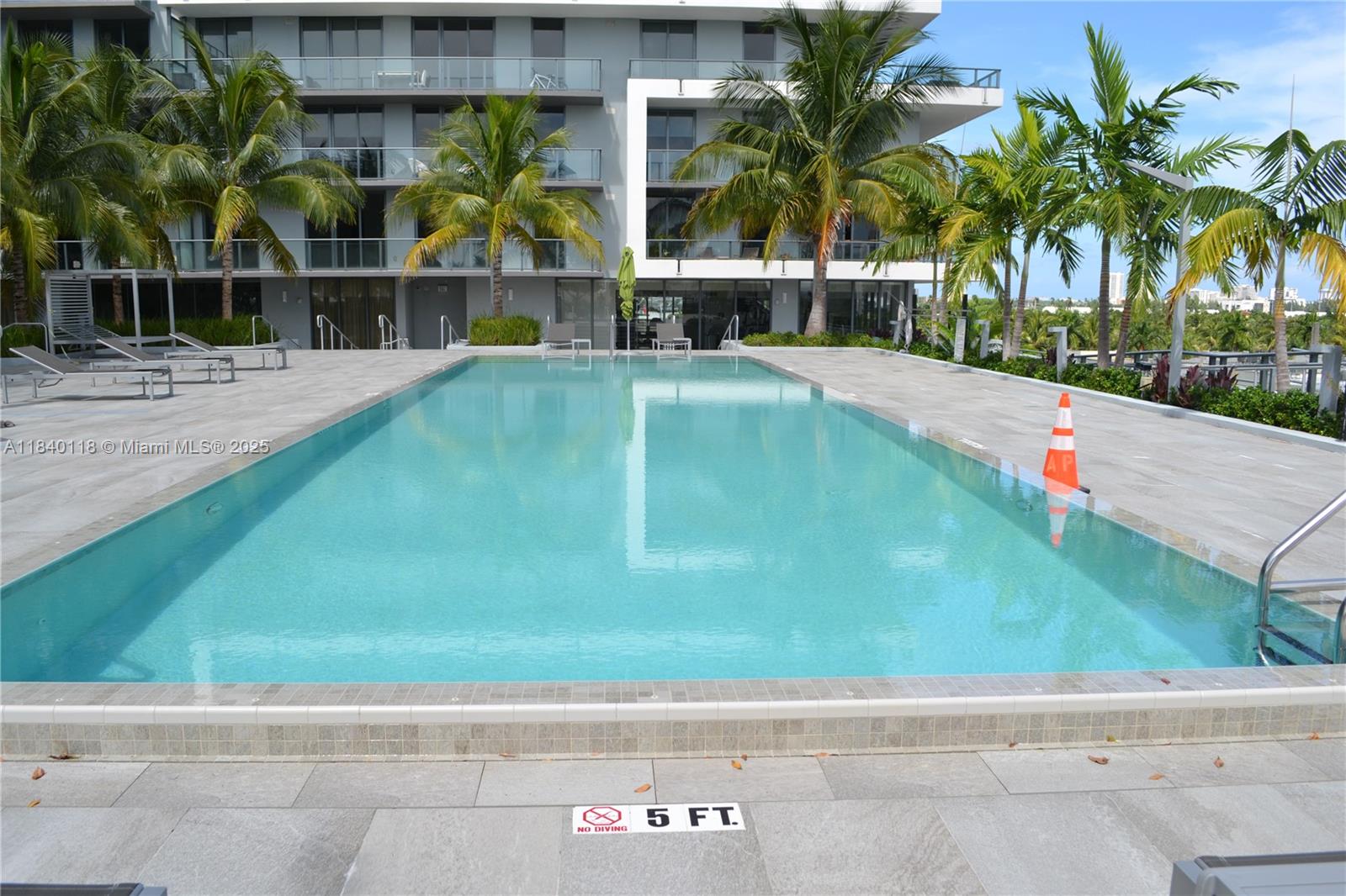 2960 NE 207th St #1204, Aventura FL 33180