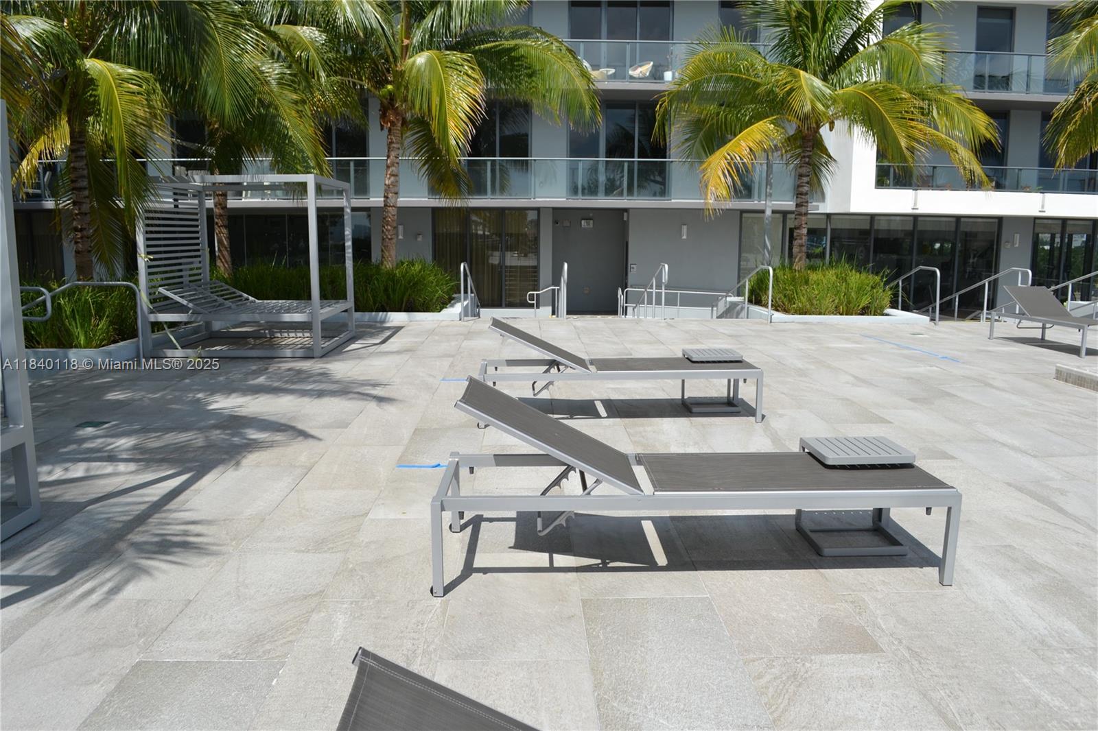 2960 NE 207th St #1204, Aventura FL 33180