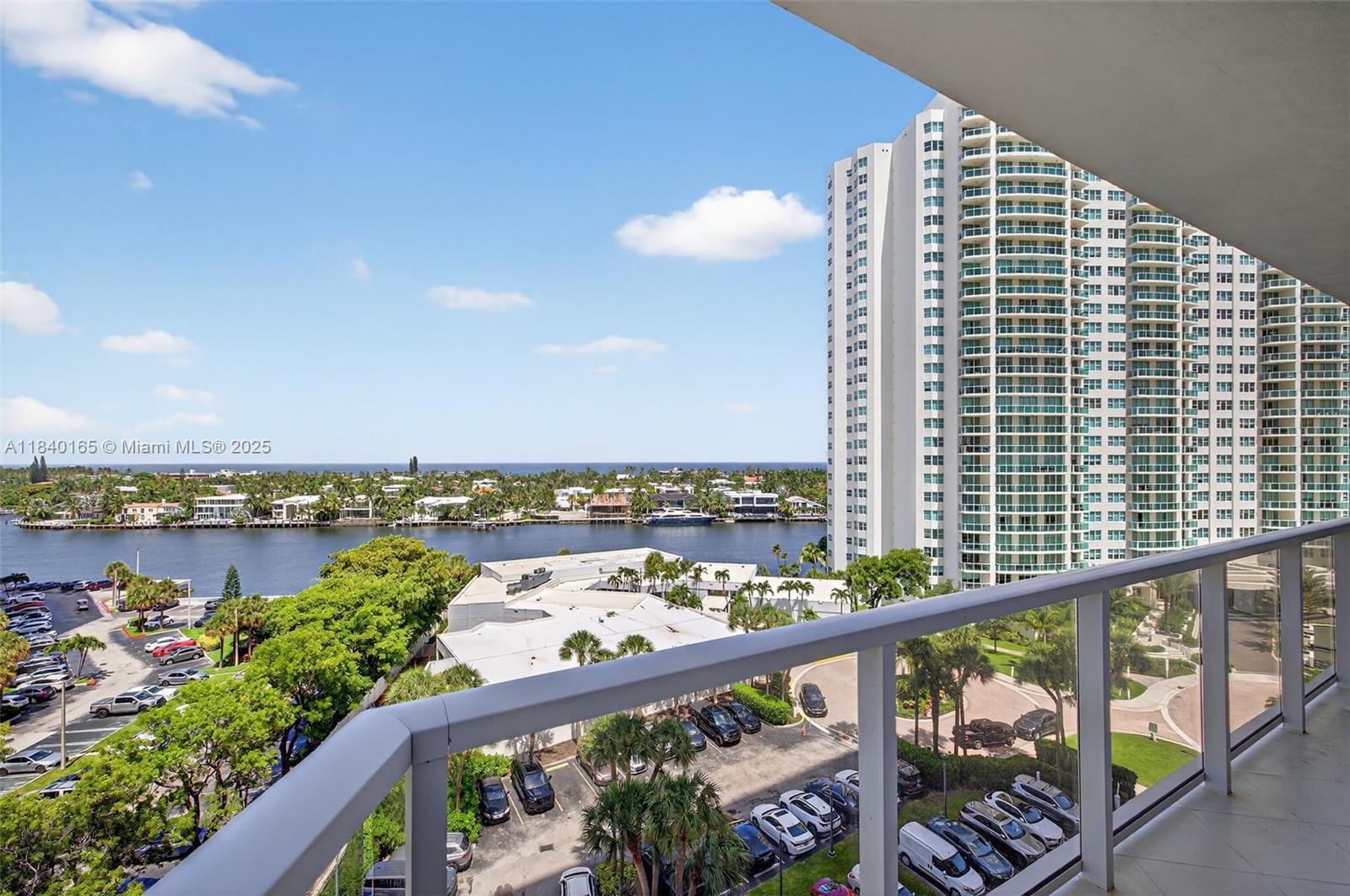 20281 E Country Club Dr #704, Aventura FL 33180
