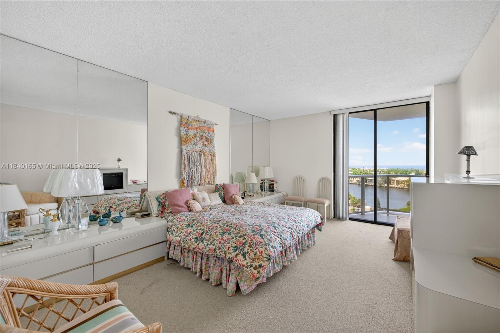 20281 E Country Club Dr #704, Aventura FL 33180