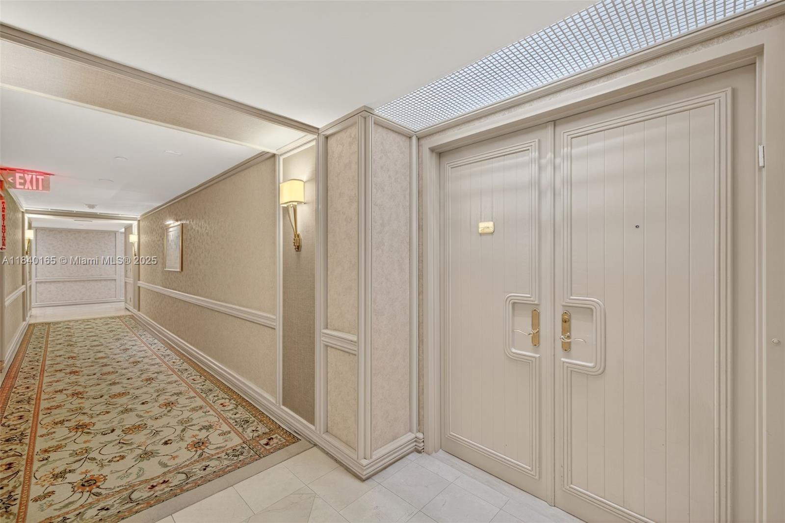 20281 E Country Club Dr #704, Aventura FL 33180