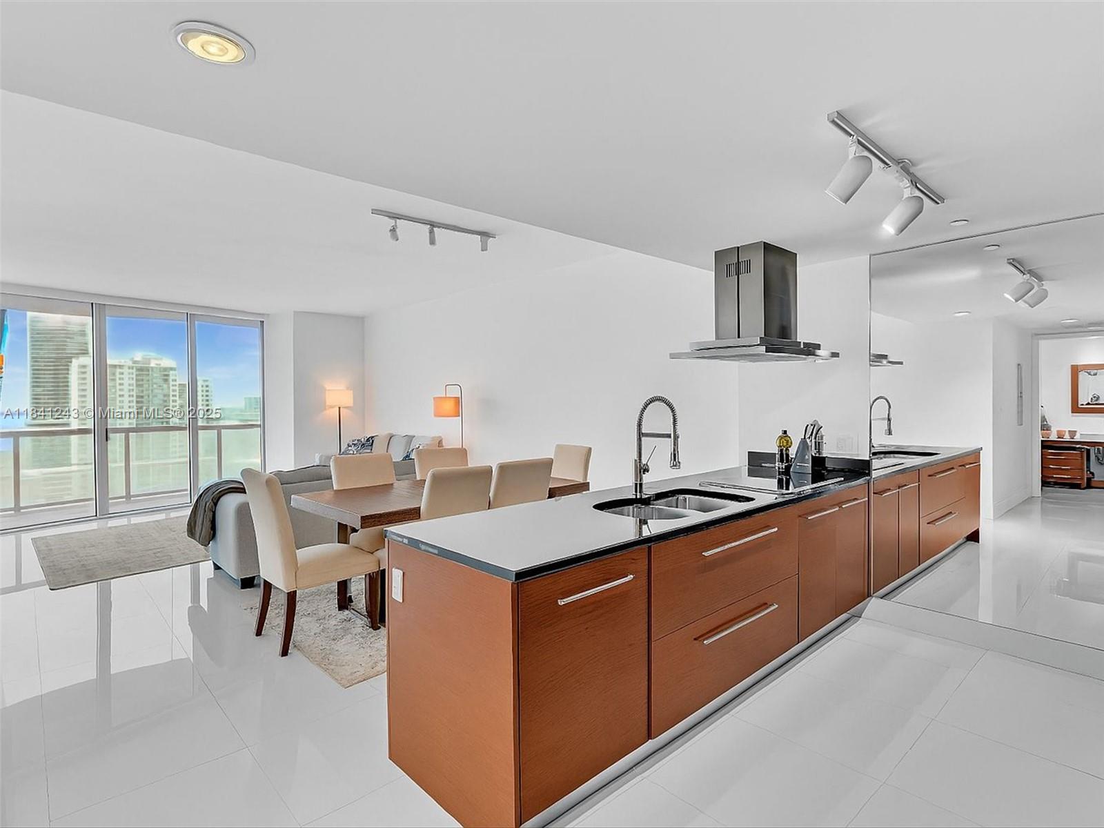 495 Brickell Ave #5009, Miami FL 33131