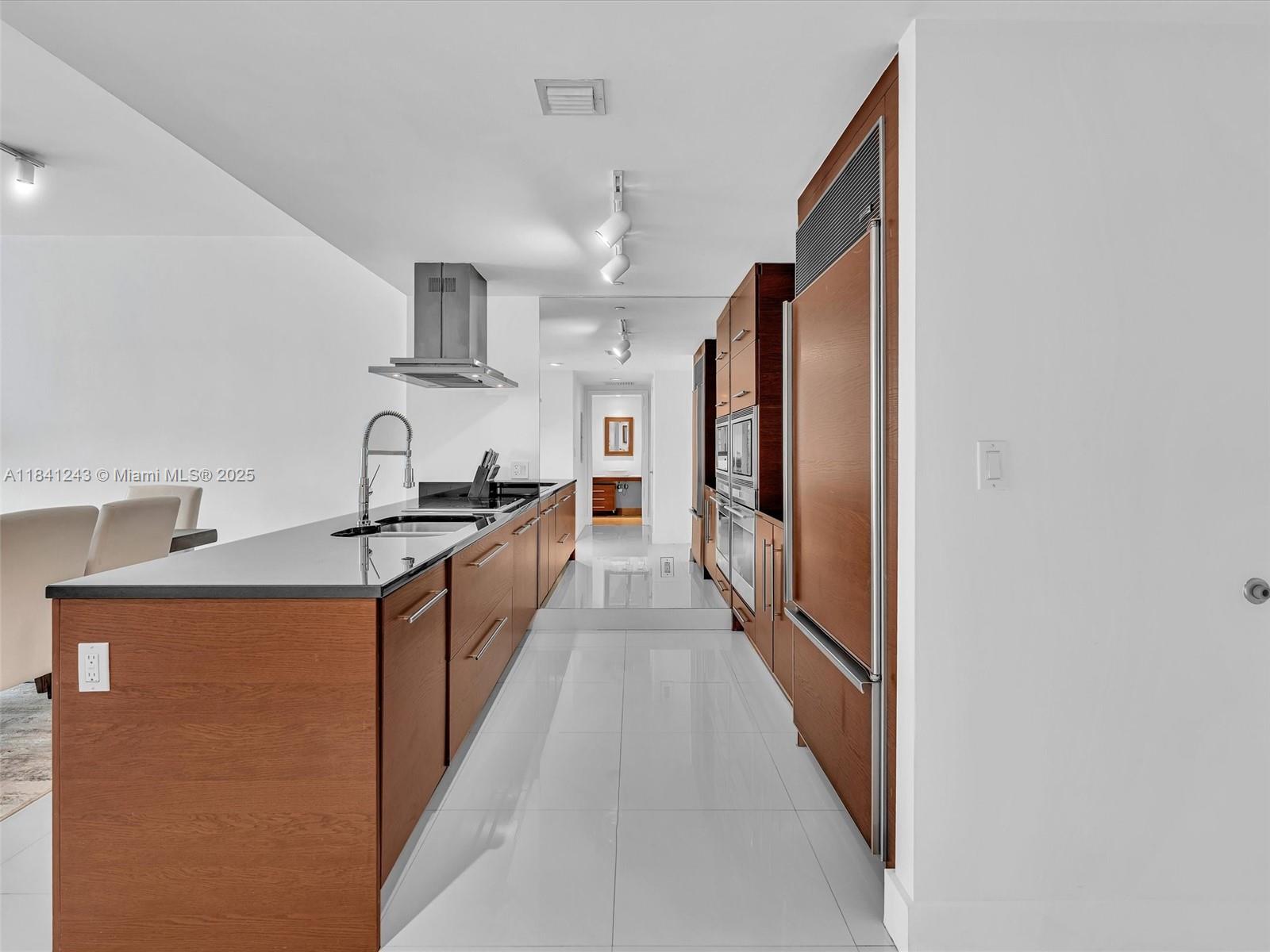 495 Brickell Ave #5009, Miami FL 33131