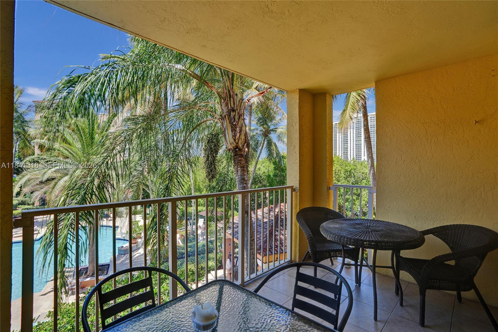 19701 E Country Club Dr #5306, Aventura FL 33180