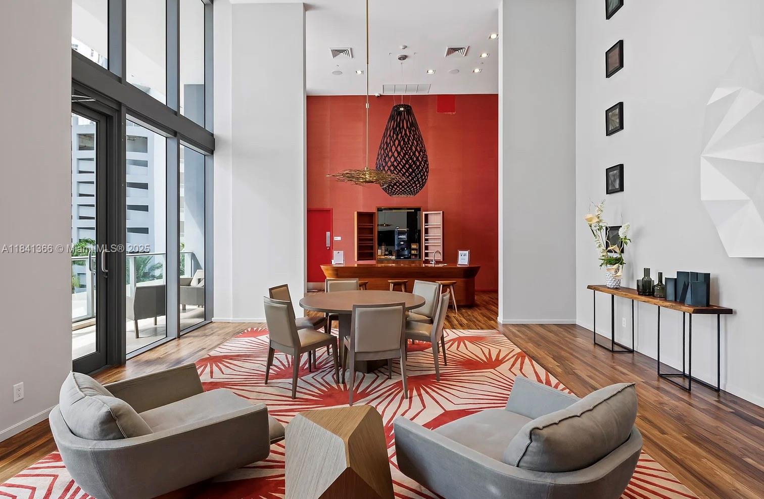 1300 Brickell Bay Dr #2504, Miami FL 33131