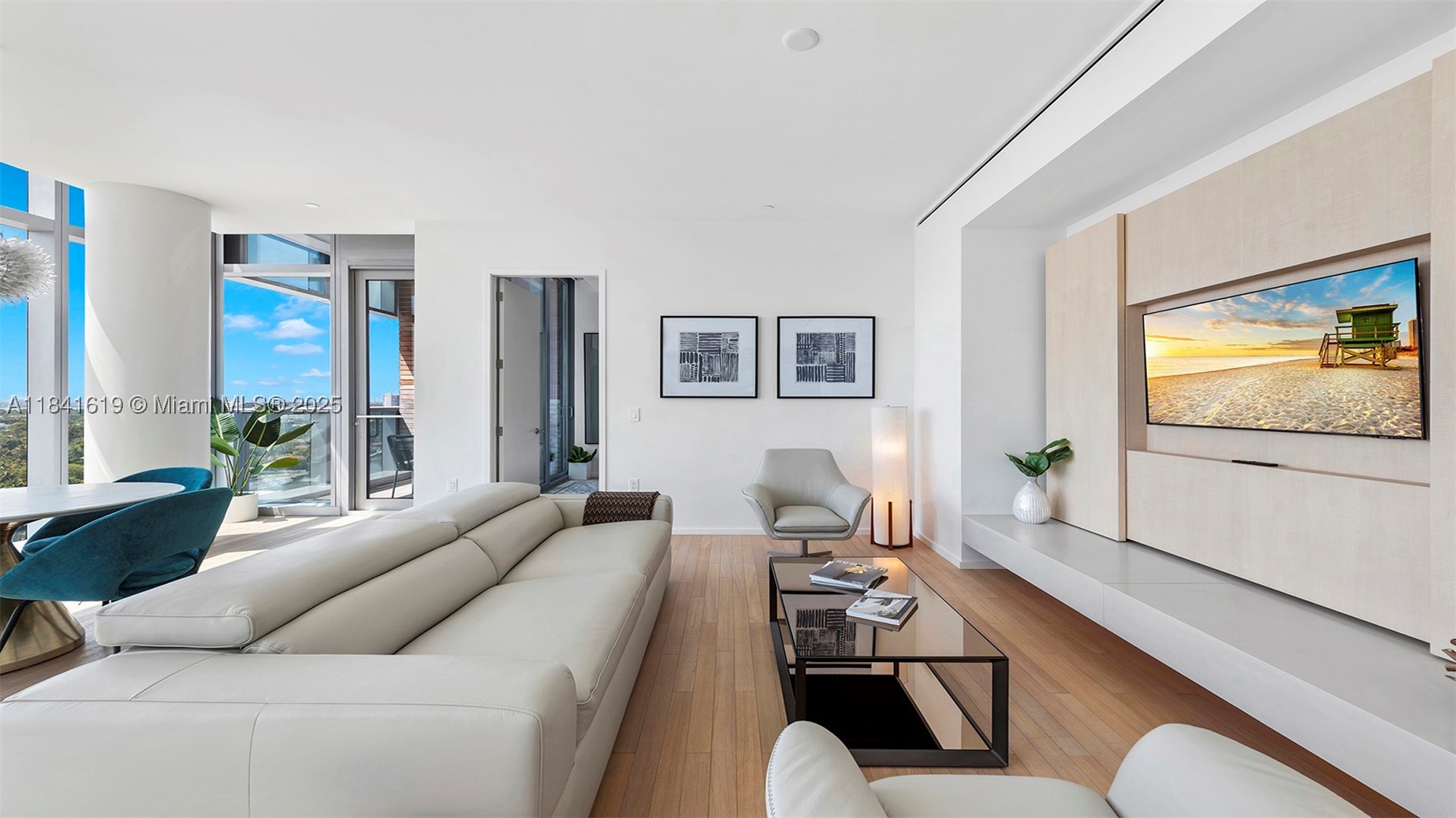 2901 Collins Ave #1403, Miami Beach FL 33140